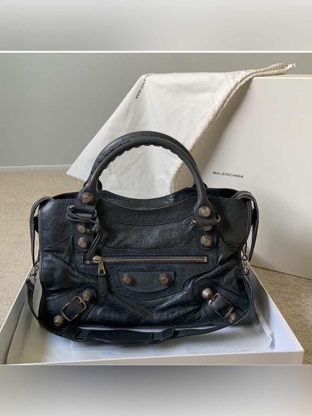 Balenciaga Giant City 21
Anthracite Silver SHW - Picture 2 of 16